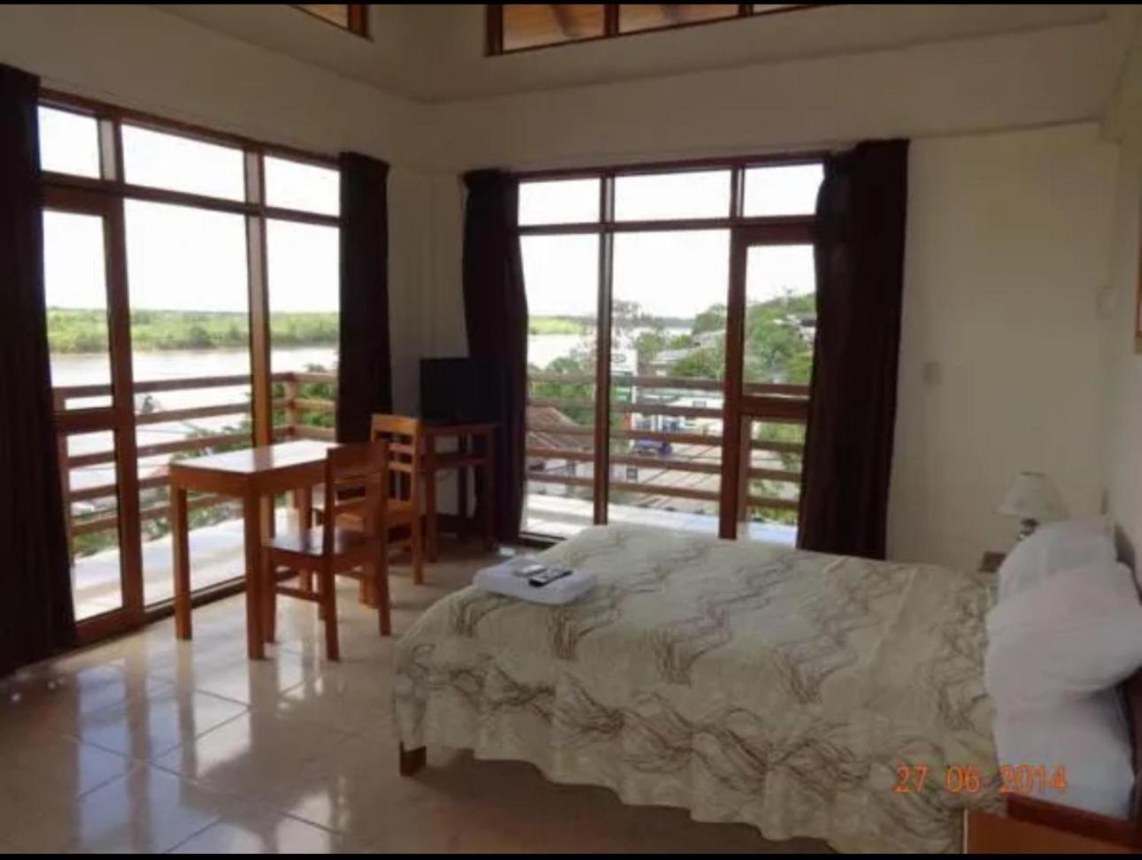Hostal El Puerto Yurimaguas Extérieur photo