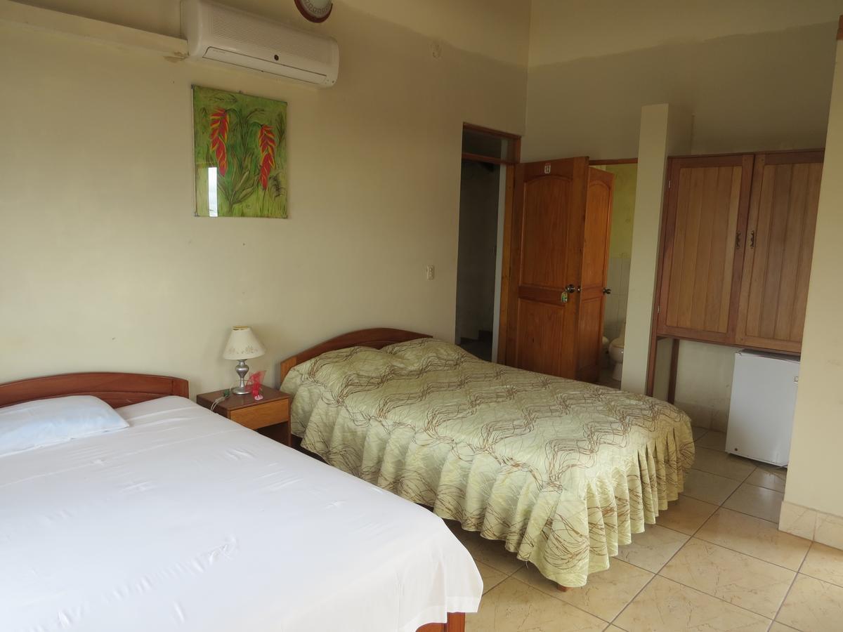Hostal El Puerto Yurimaguas Extérieur photo